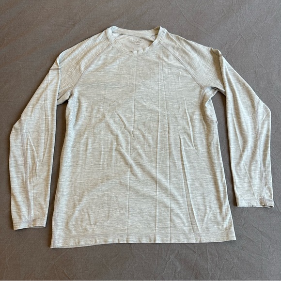 Old Navy Ultra-Soft Breathe ON Long-Sleeve Tee - Men's Small - Picture 1 of 9